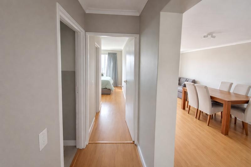 To Let 2 Bedroom Property for Rent in Vredehoek Western Cape
